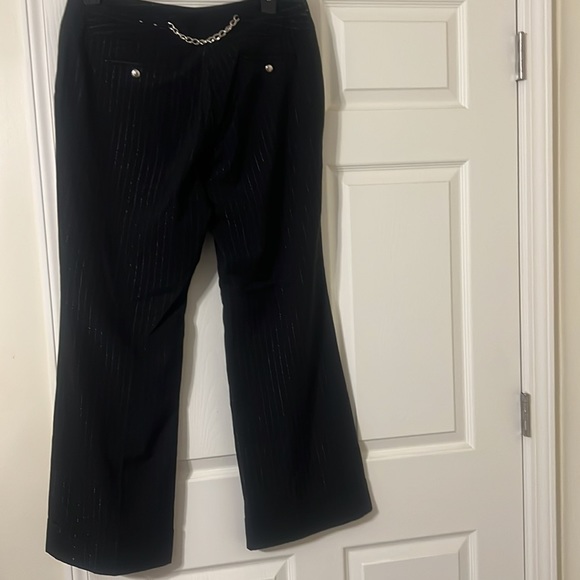 Black pin stripped pants - Picture 6 of 7